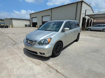2008 Honda Odyssey Touring w/PAX Tires 118.1" WB