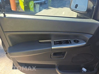 2008 Jeep Grand Cherokee Laredo - miniatura 9