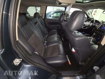 2008 Jeep Grand Cherokee SRT8 - miniatura 16