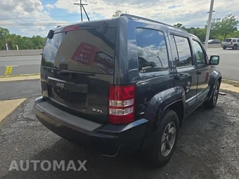 2008 Jeep Liberty Sport – miniatura 4