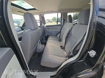 2008 Jeep Liberty Sport - miniatura 10