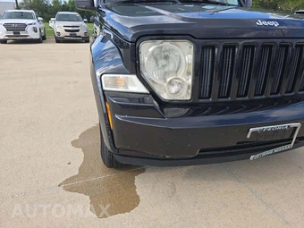 2008 Jeep Liberty Sport - miniatura 18