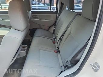 2008 Jeep Liberty Sport – miniatura 16