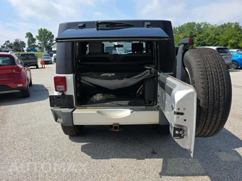 2008 Jeep Wrangler Sahara – miniatura 14