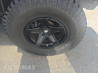 2008 Jeep Wrangler Sahara – miniatura 11