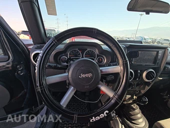 2008 Jeep Wrangler Unlimited Sahara - miniatura 10