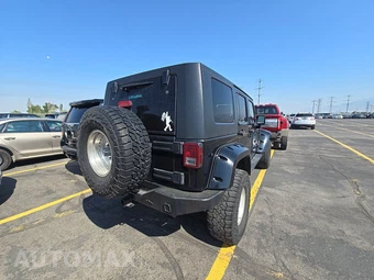 2008 Jeep Wrangler Unlimited Sahara - miniatura 4