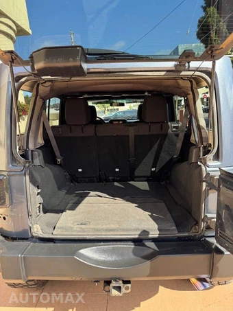 2008 Jeep Wrangler Unlimited Sahara - miniatura 13