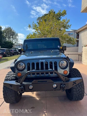 2008 Jeep Wrangler Unlimited Sahara - miniatura 2