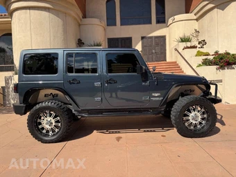 2008 Jeep Wrangler Unlimited Sahara - miniatura 8