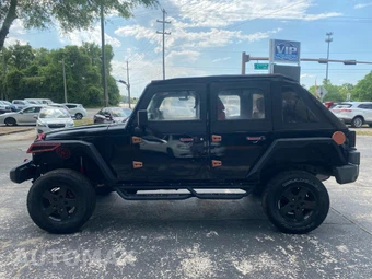 2008 Jeep Wrangler Unlimited X - miniatura 2