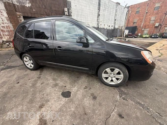 2008 Kia Rondo LX - samochód z USA z aukcji Manheim, oferta Kup Teraz w AUTOMAX