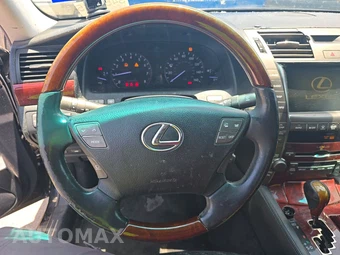 2008 Lexus LS 460 - miniatura 10