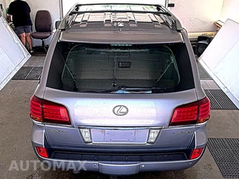 2008 Lexus LX 570 - miniatura 3
