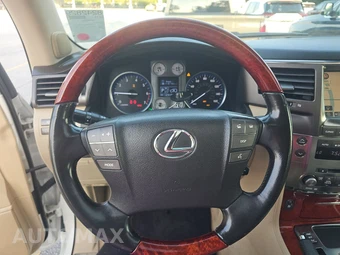 2008 Lexus LX 570 – miniatura 10