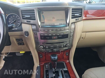 2008 Lexus LX 570 – miniatura 11