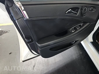 2008 Mercedes-Benz CLS 63 AMG – miniatura 9