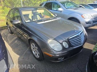 2008 Mercedes-Benz E 320 BlueTEC Sedan - miniatura 4