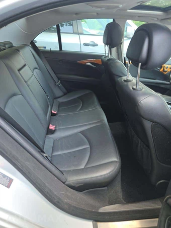 2008 Mercedes-Benz E 350 4MATIC Sedan – miniatura 16
