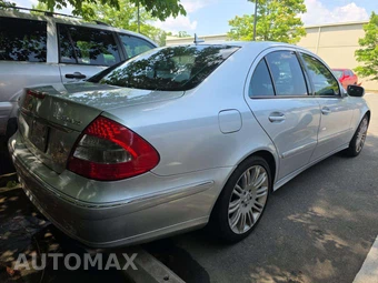 2008 Mercedes-Benz E 350 4MATIC Sedan – miniatura 3