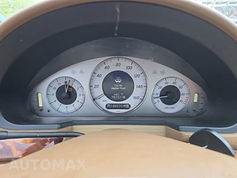 2008 Mercedes-Benz E 350 4MATIC Sedan - miniatura 12