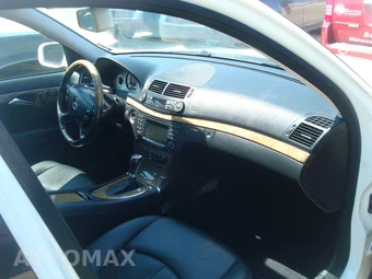 2008 Mercedes-Benz E 350 4MATIC Sedan – miniatura 13