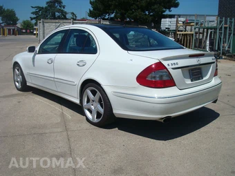 2008 Mercedes-Benz E 350 4MATIC Sedan – miniatura 31