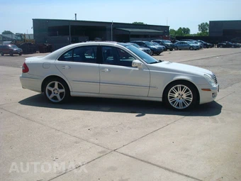 2008 Mercedes-Benz E 350 4MATIC Sedan – miniatura 36