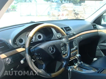 2008 Mercedes-Benz E 350 4MATIC Sedan – miniatura 52