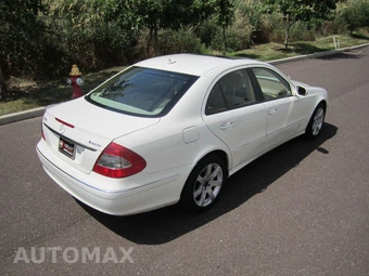 2008 Mercedes-Benz E-Class Base – miniatura 12