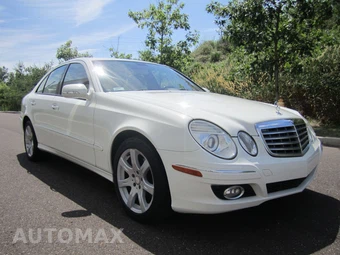2008 Mercedes-Benz E-Class Base – miniatura 2