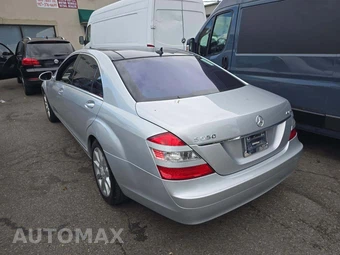 2008 Mercedes-Benz S 550 4MATIC - miniatura 2