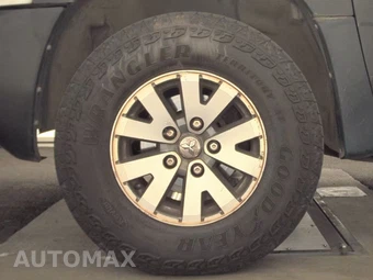 2008 Mitsubishi Raider LS Crew Cab Medium Bed – miniatura 9