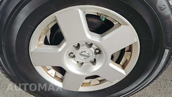 2008 Nissan Frontier SE Crew Cab Medium Bed – miniatura 35
