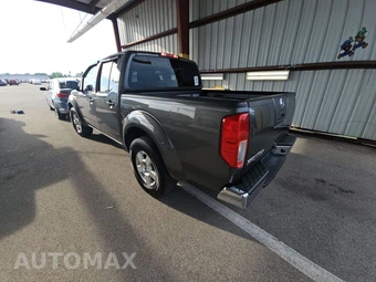 2008 Nissan Frontier SE Crew Cab Medium Bed – miniatura 6