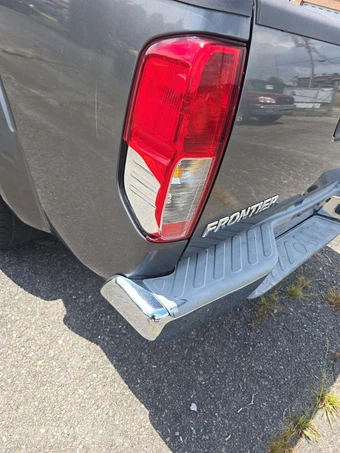 2008 Nissan Frontier SE Crew Cab Medium Bed – miniatura 25