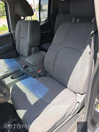 2008 Nissan Frontier SE Crew Cab Medium Bed – miniatura 6