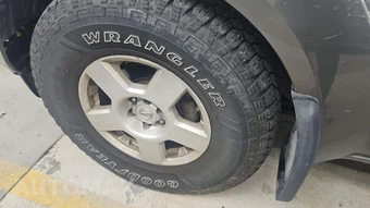 2008 Nissan Frontier SE Crew Cab Medium Bed – miniatura 17
