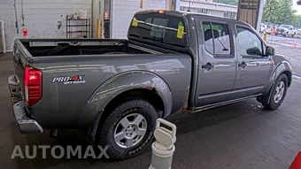2008 Nissan Frontier SE Crew Cab Medium Bed – miniatura 4