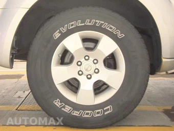 2008 Nissan Pathfinder S – miniatura 11