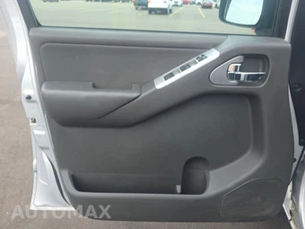 2008 Nissan Pathfinder S – miniatura 15