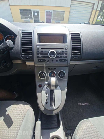 2008 Nissan Sentra 2.0 S - miniatura 10
