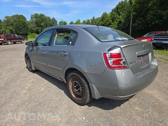 2008 Nissan Sentra 2.0 S – miniatura 2