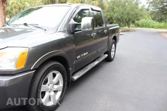 2008 Nissan TITAN LE Crew Cab Short Bed - miniatura 10