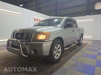 2008 Nissan TITAN LE Crew Cab Short Bed
