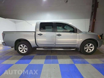 2008 Nissan TITAN LE Crew Cab Short Bed - miniatura 4