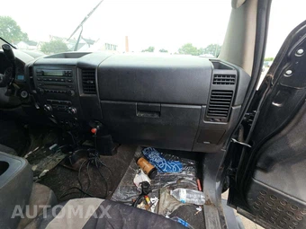 2008 Nissan TITAN SE Crew Cab Short Bed - miniatura 18