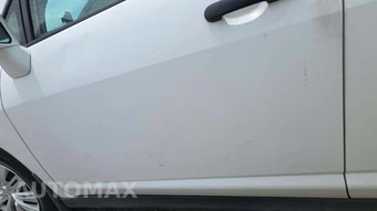 2008 Nissan Versa 1.8 S Hatchback - miniatura 20