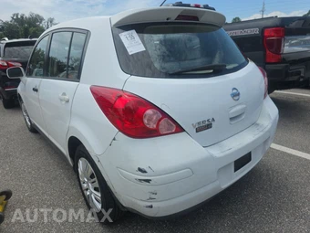 2008 Nissan Versa 1.8 S Hatchback - miniatura 6