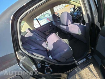 2008 Nissan Versa 1.8 S Sedan – miniatura 16
